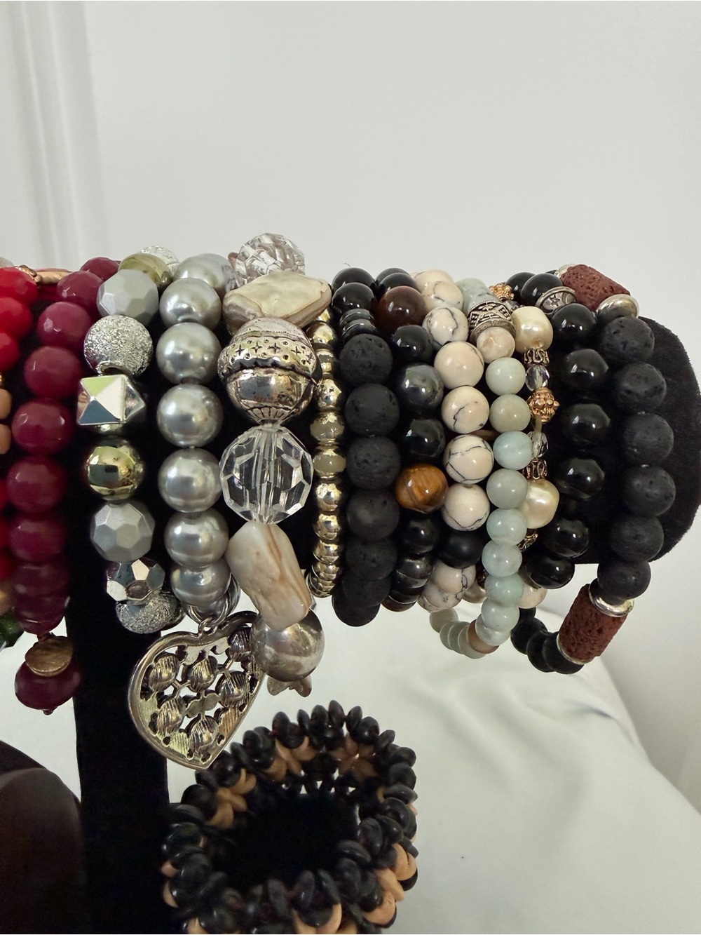 34-Piece Mixed Stretch Bracelets Lot 🔥 Glass, Wood, Stone + - Picture 6 of 10